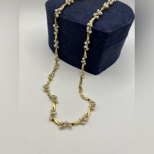 Vintage Gold Tone Faux Pearl Cluster Necklace Jewelry